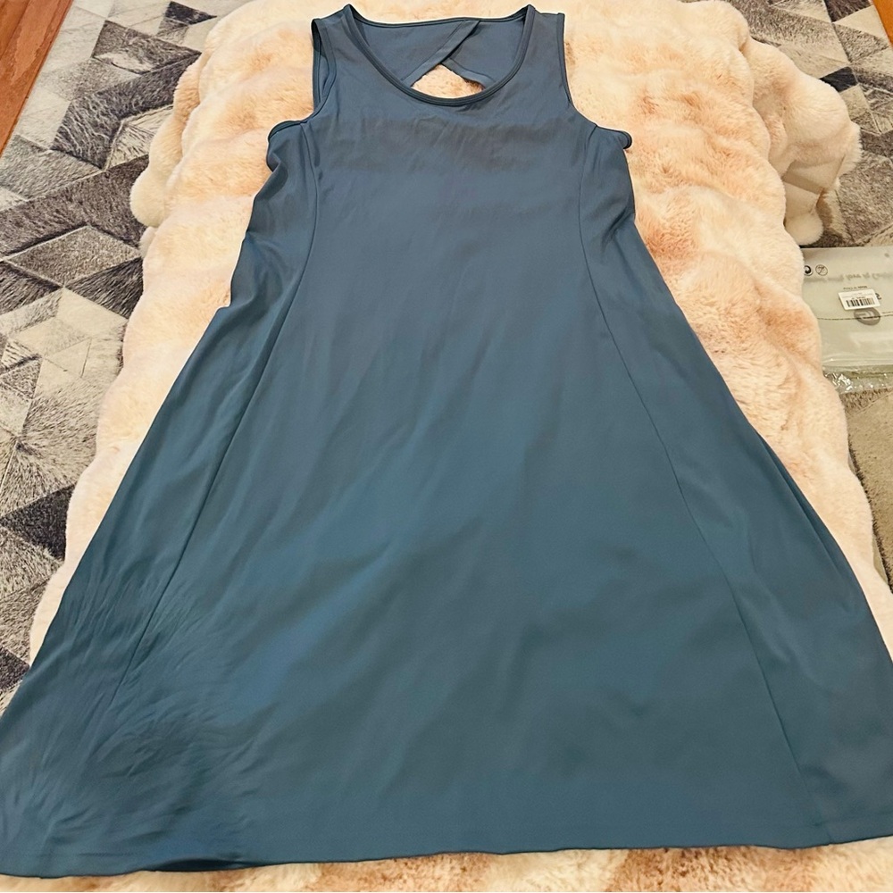 Sleeveless large active Dress